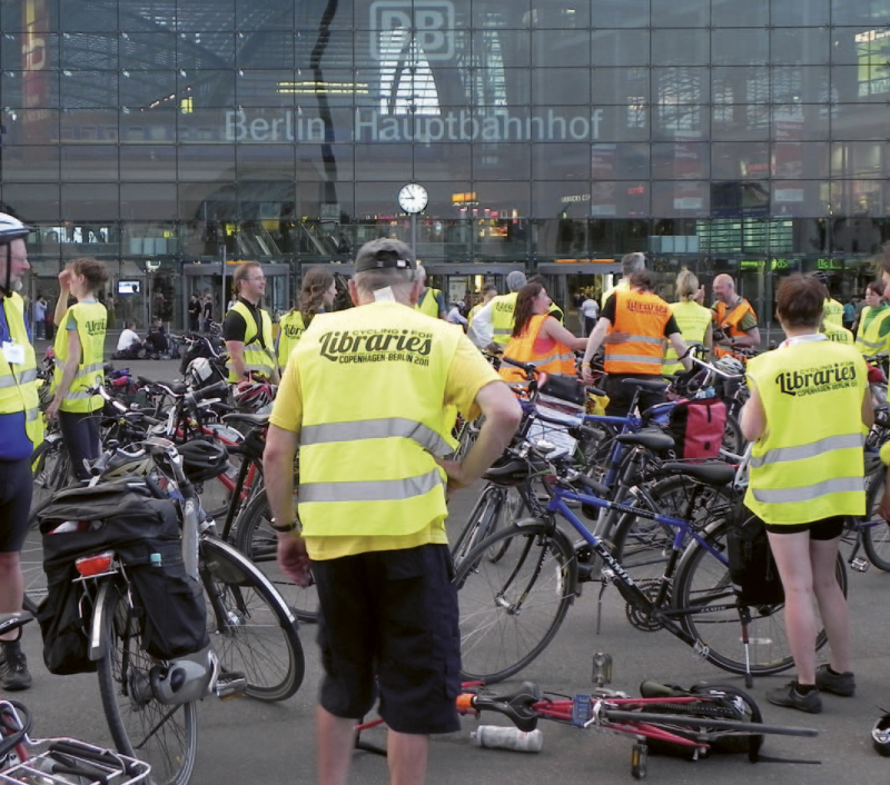 Arrivée du Cycling for Libraries 2011 à Berlin