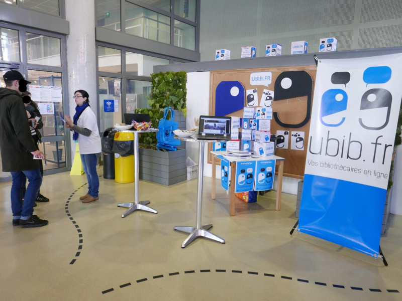 Stand de valorisation du service Ubib à
          la bibliothèque universitaire centrale du Havre