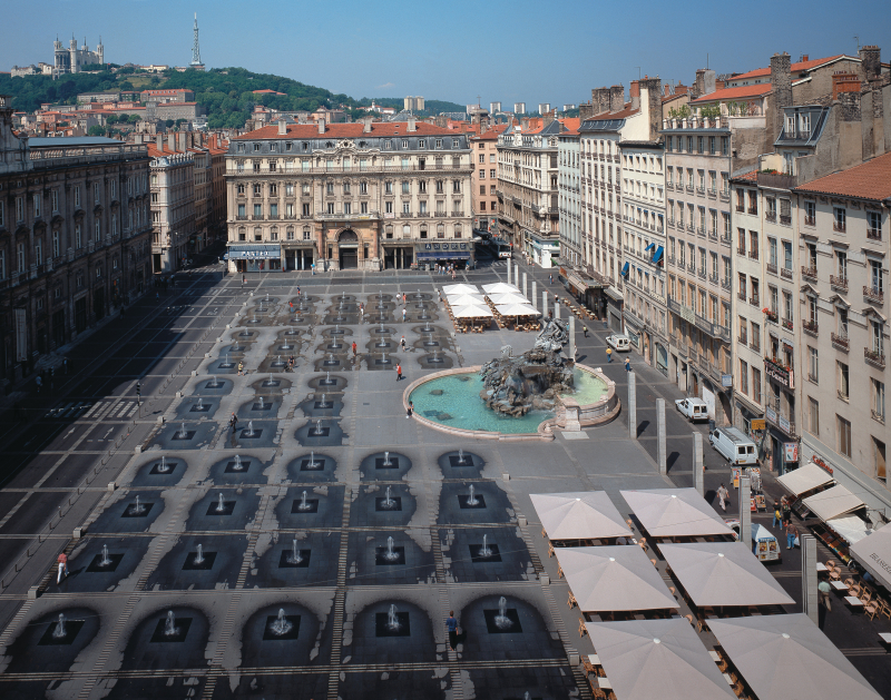 Figure 1 : Place des Terreaux, aménagement 1994